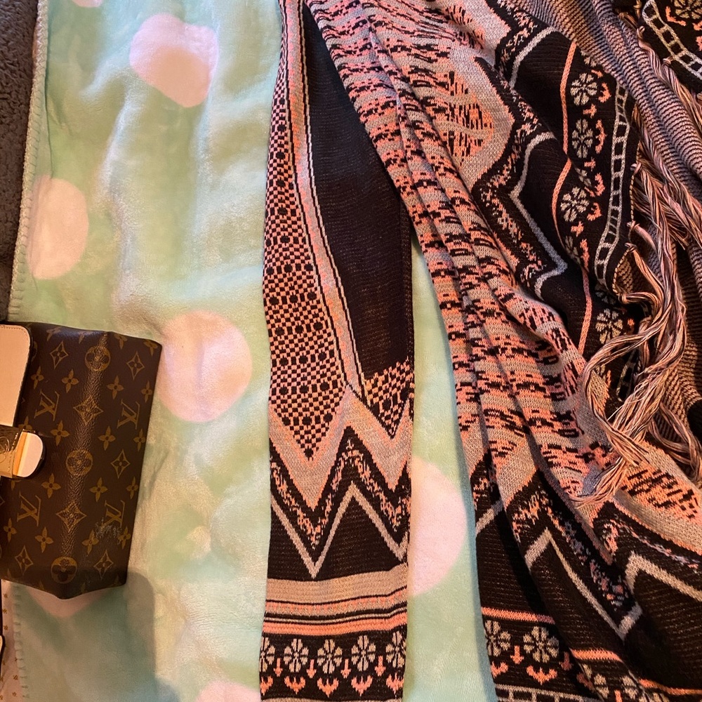 Cardigan - Picture 3 of 4